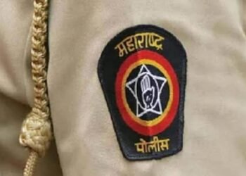 नागपुर येथे दोन पोलिसांनी मिळून प्रेमी युगलाला लुटले, दोन पोलिस निलंबित.