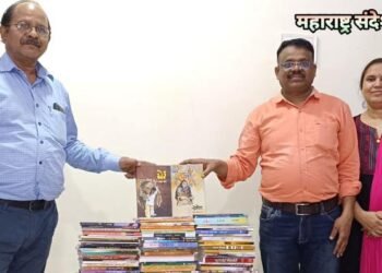 मारोतराव नारायणे स्मृती प्रतिष्ठानच्या वतीने श्रेयस वाचनालयाला 30 हजार रुपये किंमतीची पुस्तके भेट.