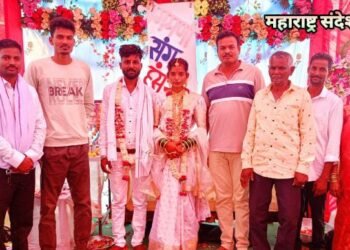 राजाराम खांदला येथील गोंगले परिवाराच्या स्वागत समारंभास प्रभारी पोलीस अधिकारी कसबेवाड यांची उपस्थिती.