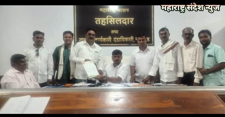 अवैध रेती व मुरूम तस्करी करणाऱ्यांवर कारवाई करावी, नागभीड तालुका काँग्रेस कमिटीची मागणी.