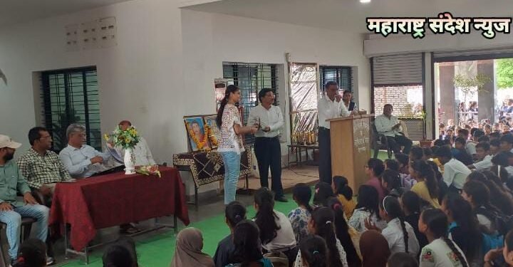 मातृवृक्ष बहुउद्देशीय शैक्षणिक व सामाजिक संस्था द्वारा डॉ. आंबेडकर जयंती निमित्य विविध स्पर्धेचे पारितोषिक वितरण संपन्न.