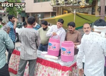 स्व अजितकुमार मुनोत स्मृतिदिना निमित्य थंड मंठ्याचे वाटप.