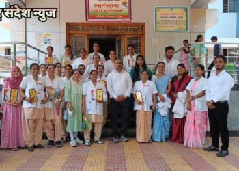 कल्याण कॉलेज आँफ नर्सिंगच्या वतीने उपजिल्हा रुग्णालय राजुरा येथील परिचारिकांचा सत्कार.