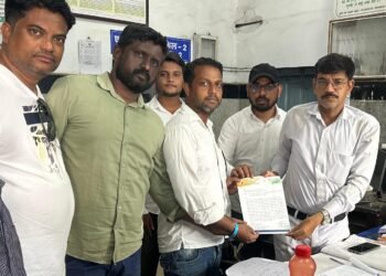 बल्लारपूर येथील गोल पुलिया नागरिकासाठी ठरत आहे डोकेदुखी, युवक कांग्रेसचा रेल्वे प्रशासनाला निवेदन.