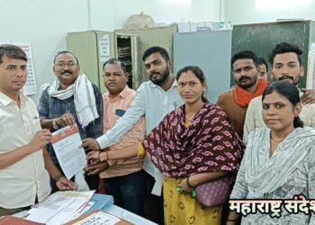 बल्लारपूर शहारातील संपूर्ण नालीची साफ सफाई पावसाळा सुरू होण्यापूर्वी करण्यात यावी मुख्याधिकारी यांना निवेदन.