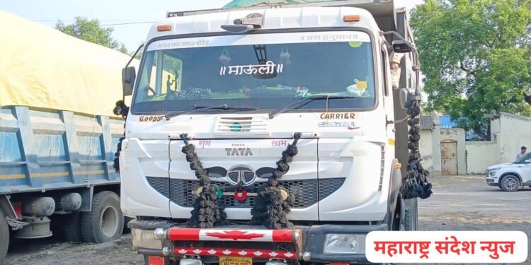 हिंगणघाट तालुक्यात रेती वाहतूक करणाऱ्या टीप्परच्या धडकेत एक व्यक्ती जाग्यावर ठार.