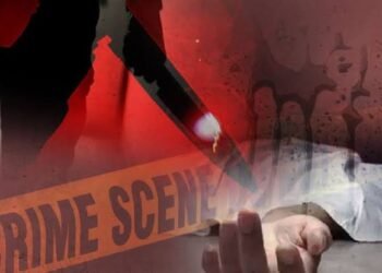 पत्नीने आपल्या दिरासोबत मिळून आपल्याच पतीच्या डोक्यात हत्याराने वार करत केली हत्या.