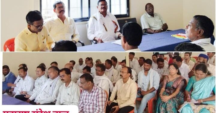 राजुरा येथे काँग्रेस पदाधिकाऱ्यांची आढावा बैठक संपन्न: आमदार सुभाष धोटेंनी साधला संवाद.