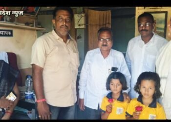 अन् अखेर गार्गीला मोठी शाळा मिळाली..! इंग्लिश स्कूल मधून जि प कन्या शाळा पिंपळनेर येथे प्रवेश.