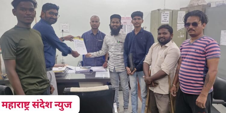 शहरात जोरदार पावसाला सुरूवात होण्यापूर्वी नालेसफाई व झाडांची कटाई करा बल्लारपूर आप चे उपमुख्य अधिकारी यांना निवेदन.