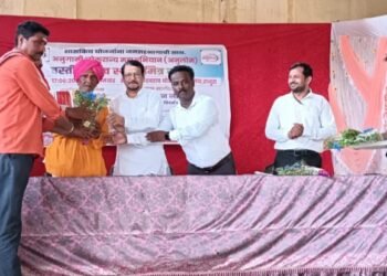 अनुगामी लोकराज्य महाअभियान संस्थेंव्दारा राबविण्यात येणारे योजनादुताचे कार्य कौतुकास्पद: माजी आमदार संजय धोटे