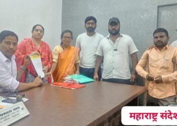 बल्लारपुर शहरातील सार्वजनिक शौचालयांची अवस्था सुधारा, आम आदमी पक्षाचे नगर परिषदेला निवेदन.