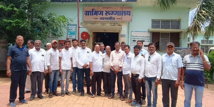 खासदार डॉ.नामदेव किरसान यांचे वाढदिवसा निमित्त नागभीड कांग्रेस कमिटीच्या वतीने रुग्णांना फळवाटप.