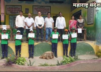 आदर्श शाळेत इको क्लब ची स्थापन व लोकशाही पद्धतीने प्रत्यक्ष निवडणूक प्रक्रियेद्वारे विद्यार्थी प्रतिनिधीची निवड.