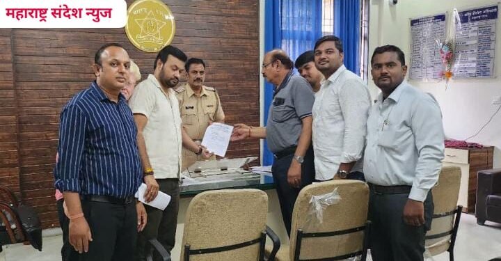 पोलीस उपनिरीक्षक स्वप्नील गेडाम यांनी निलंबित करा अन्यथा तीव्र आंदोलन व दुकाने बंदचा इशारा, व्यापारी संघाचे निवेदन.