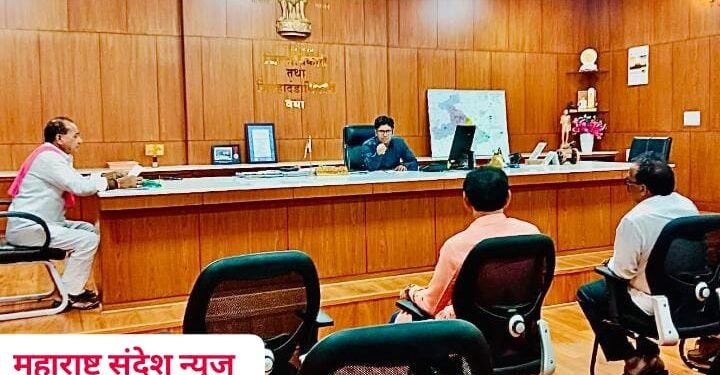 जिल्हाधिकारी थेट हिंगणघाट उपजिल्हा रुग्णालय मागील जागेची करणार पाहणी, माजी आ. राजु तिमांडे सह संघर्ष समिती शिष्ट मंडळ यांनी घेतली भेट.