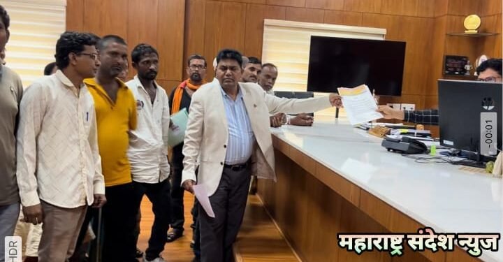 हिंगणघाट येथील दिव्यांगाना म्हाडा मध्ये घरकुल व 10 हजार रुपये महिना शासनाने लागू करा: युवा नेते डॉ. उमेश वावरे (वैज्ञानिक) यांची मागणी.