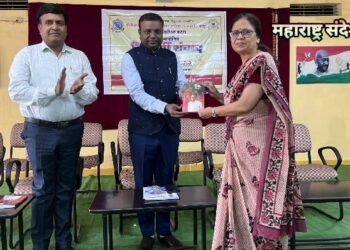 श्री शिवाजी महाविद्यालय येते विद्यार्थी संवाद कार्यक्रम संपन्न, करिअर कट्टा ठरणार स्पर्धा परीक्षा व उद्योजक निर्मितीसाठी उपयुक्त.