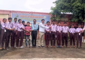 भारत विद्यालय हिंगणघाटचा फुटबॉल संघ जिल्हास्तरावर.