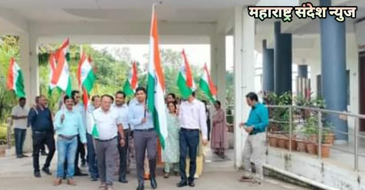 नागरिकांनी घरोघरी तिरंगा ध्वज लावावा, जिल्हा परिषद वर्धा येथून तिरंगा रॅलीने हर घर तिरंगा मोहिमेचा शुभारंभ.