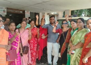 शासकीय मेडिकल वैद्यकीय कॉलेज हिंगणघाट येते व्हावे म्हणून गव्हाकोली येथील शेतकऱ्याच्या पोराने केले टाकीवर चढून वीरू गिरी आंदोलन.