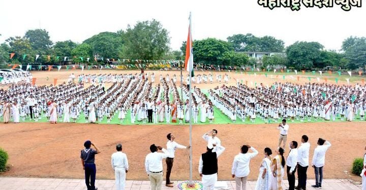 इन्फंट काँन्व्हेंट राजुरा येथे स्वातंत्र्यदिन उत्साहात, स्वातंत्र्य दिनानिमत्य देशाच्या प्रगतीसाठी संकल्पबध्द व्हा: आमदार सुभाष धोटे.