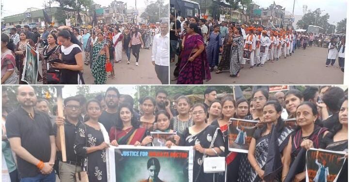 महिला डॉक्टर वर बलात्कार करून तिची हत्या प्रकरणी सावनेर येथे डॉक्टरांच्या लक्षणीय संप, निषेधार्थ कँडल मार्च संपन्न.