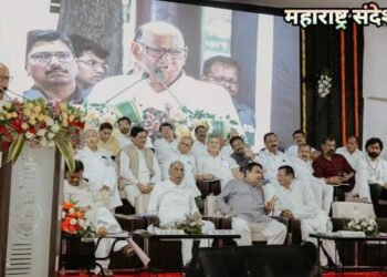 वर्धाचे माजी आमदार सुरेश देशमुख यांच्या अमृत महोत्सवी कार्यक्रम शरद पवार केंद्रीय मंत्री नितीन गडकरी यांच्या प्रमुख उपस्थिती संपन्न.