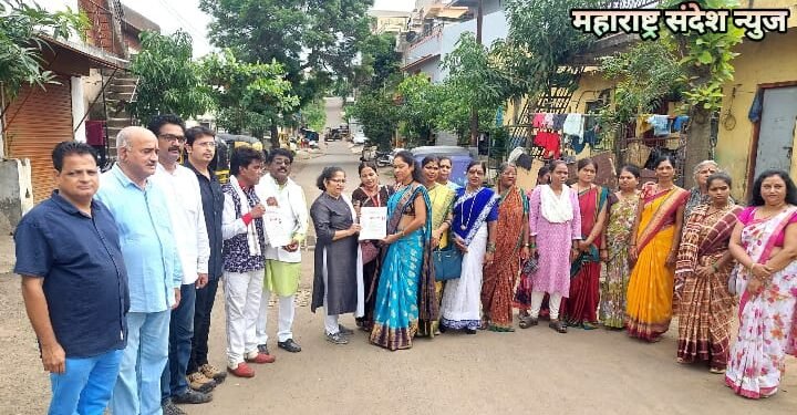 माणुसकी सोशल व ग्राहक संरक्षण फाउंडेशनच्या वतीने रक्षाबंधनाचे औचित्य साधून कार्बन नाका सातपूर येथे पदग्रहण सोहळा संपन्न.