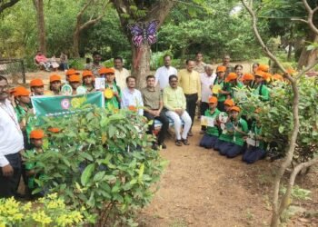 राजुरा येथे वृक्ष रक्षाबंधन कार्यक्रमाचे संपन्न, मानवी जीवनात वृक्षाचे महत्वपूर्ण स्थान: ऍड. संजय धोटे