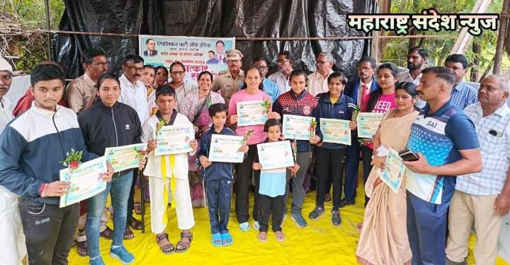 राष्ट्रीय क्रीडा दिनानिमित्त पदकविजेत्या खेळाडूंचा सत्कार, रिपब्लिकन पार्टी ऑफ इंडिया युवक आघाडीचा उपक्रम.