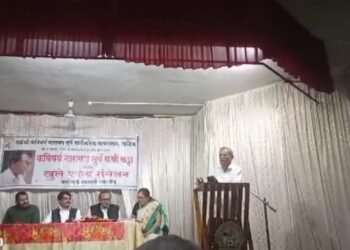 नाशिक येथे कविवर्य नारायण सुर्वे कवी कट्टा च्या वतीने मासिक खुले कवी संमेलन संपन्न.