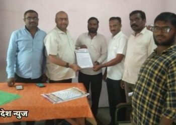 मालवण राजकोट किल्ल्यावरील शिवाजी महाराज यांचा पुतळा कोसळला या निषेधार्थ तथागत ग्रुप आक्रमक.