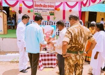 जिमलगट्टा एकात्मिक आदिवासी विकास प्रकल्प अहेरी अंतर्गत येत असलेल्या शासकीय माध्यमिक व उच्च माध्यमिक आश्रम शाळा जीमलगट्टा येते क्रीडा स्तरीय स्पर्धा*