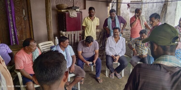 माजी जि.प.अध्यक्ष अजयभाऊ कंकडालवार यांनी चींचोलकर कुटुंबांची सांत्वन.