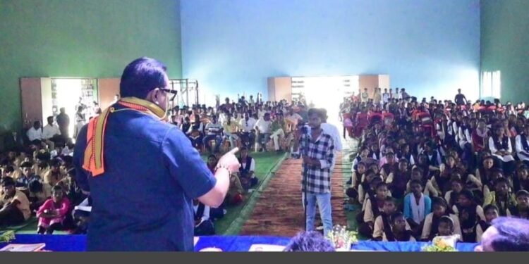 घरात बसून राहणाऱ्यांनी विकासावर बोलू नये:मंत्री धर्मराव बाबा आत्राम ‘त्या’ टीकेला मंत्री आत्राम यांचा चोख प्रत्युत्तर*