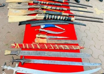 परतूर शहरातून मोठा शास्त्र   साठा केला जप्त परतूर पोलिसांची कारवाई.