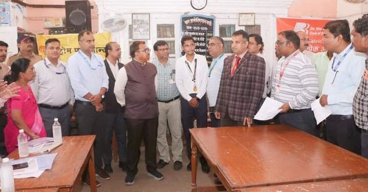 वर्धा: राष्ट्रीय लोक अदालतीत 1601 प्रकरणांचा आपसी तडजोडीने निपटारा, 5 कोटी 23 लक्ष 7 हजार 755 रुपये तडजोड मूल्य.