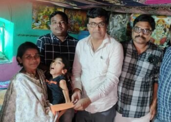 कुनघाडा येथील 15 वर्षीय मानसिक अशक्तपणा ग्रस्त वेदांत भांडेकर यांना राज्य व केंद्र सरकारने पुढील उपचारासाठी आर्थिक मदत करावी!* – *प्रणय भाऊ खुणे राष्ट्रीय मानवाधिकार संघटना प्रदेशाध्यक्ष