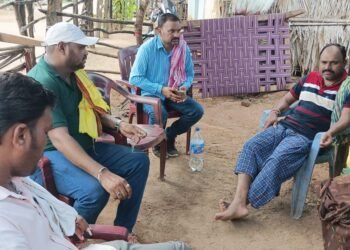 संदीप भाऊ कोरेत यांनी घेतली चंदावार परिवारात दुःखात सहभाग