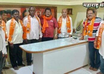 गिरड येथे जेष्ठ शिवसैनिक सीताराम भुते यांचा कार्यकर्ता भेट दौरा, न्यू बाल गणेश मंडळाच्या वतीने भुते यांचा सत्कार.