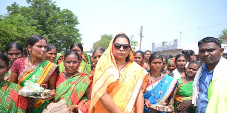 जिल्हा परिषदेचे माजी अध्यक्षा भाग्यश्री ताई आत्राम गंगा माता देवीच्या प्राणप्रतिष्ठा कार्यक्रमात सहभागी