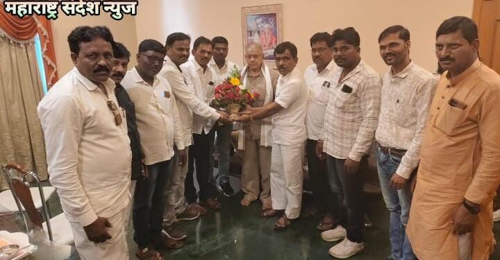 भाजपचे सरचिटणीस व आष्ठी कृषी उत्पन्न बाजार समितीचे सभापती रामप्रसाद थोरात यांचा असंख्य कार्यकर्त्यांसोबत वंचित बहुजन आघाडीत प्रवेश.