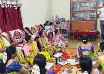 चंद्रपूर येथील एकता भजन मंडळाच्या महिलांची विविध विषयांवर राजुरा येथे भजनाद्वारे जनजागृती.