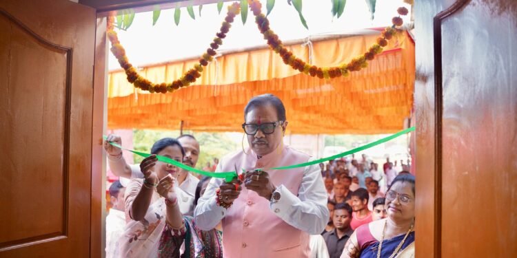 अस्सल कामे करणाऱ्यांच्या पाठीशी रहा निवडणुका बघून मतांवर माझा डोळा नसतो मंत्री ना. धर्मराव बाबा आत्राम यांचे प्रतिपादन