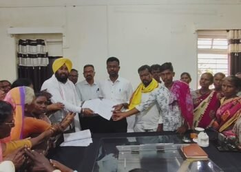 भिवापूर व गंगापूर गट ग्रामपंचायत येथे कर्मचाऱ्या कडून प्रशासकीय यंत्रणेचा काळाबाजार व मनमानी कारभार.