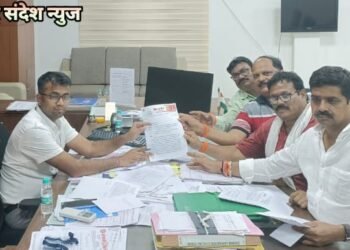 आमदार समिर कुणावर यांचे हे कार्य कुठल्या नियमात बसते, शिवसेना आक्रमक, कारवाईसाठी जिल्हाधिकारी यांना निवेदन.