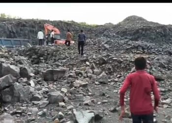 हिंगणघाट तालुक्यातील मौजा सावली (वाघ) येथील शासकीय जागेवर गौण खनिज शासकीय नियम बाजूला ठेवून उत्खनन सुरू.