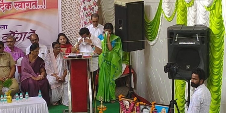 विधानसभा निवडणुकी भाजपला जोरदार झटका, भाजपच्या नगरसेविकाने केला पक्षत्याग.