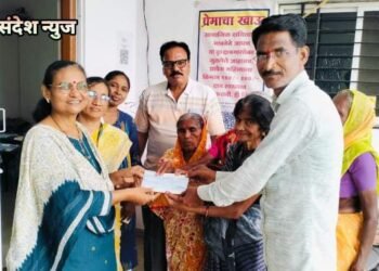 फनिष सामाजिक विकास संस्थेतर्गत चालविण्यात येणाऱ्या रुग्णमित्र फॉउंडेशनला पाच हजाराची आर्थिक मदत.